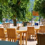 Ceneviz Szálloda 3*
