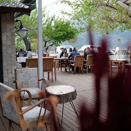 Hotel Ceneviz 3*
