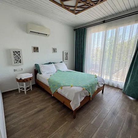 Ceneviz Hotel
